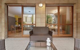 Best Way Rent - Appartamento Con Terrazzo Zona Sempione